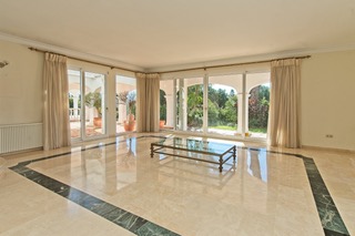 Current Photo - Master Bedroom Detail